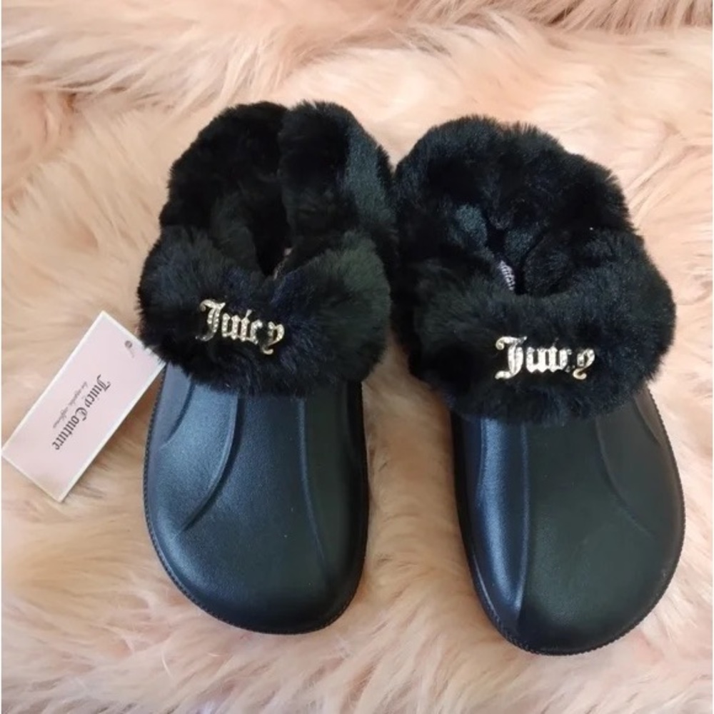 Juicy Couture Girls Fur Linen Clogs mules - Size: 11